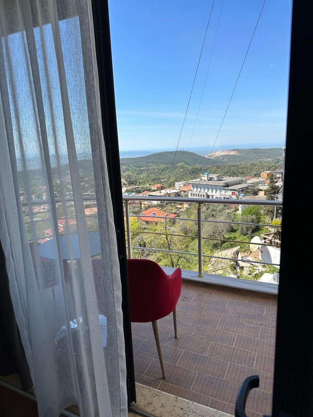 Grand Hotel Krujë Buitenkant foto